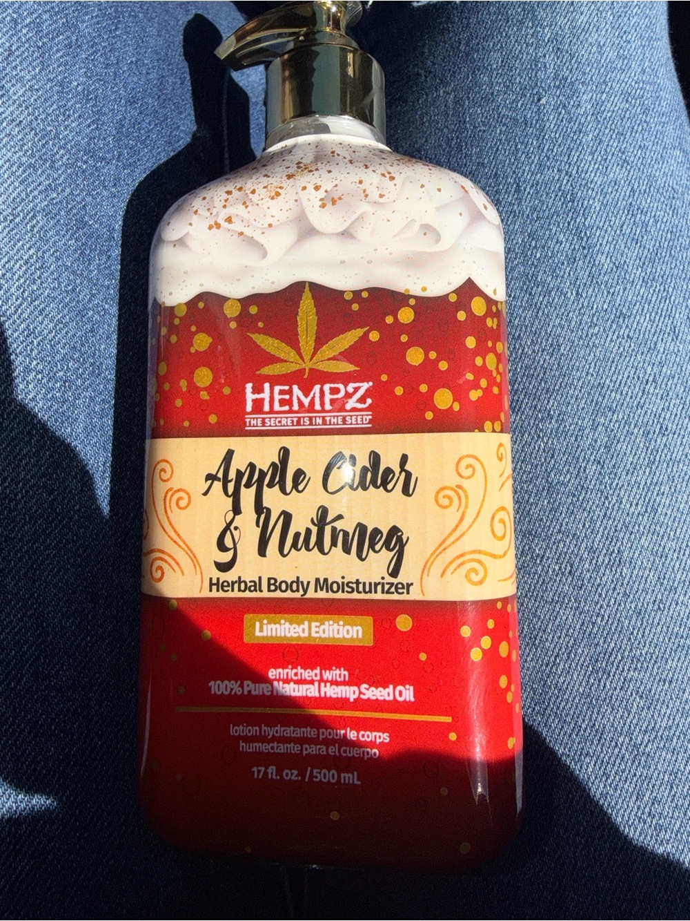 Hempz Apple Cider & Nutmeg Herbal Body Moisturizer - Red & Cream Accents